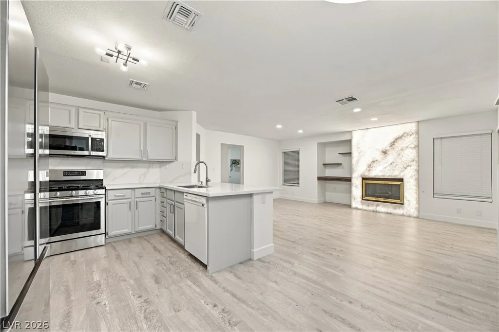 4233 Glass Lantern, North Las Vegas, NV 89032