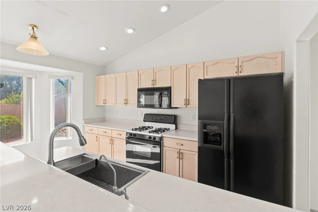 7625 Twisted Pine, Las Vegas, NV 89131