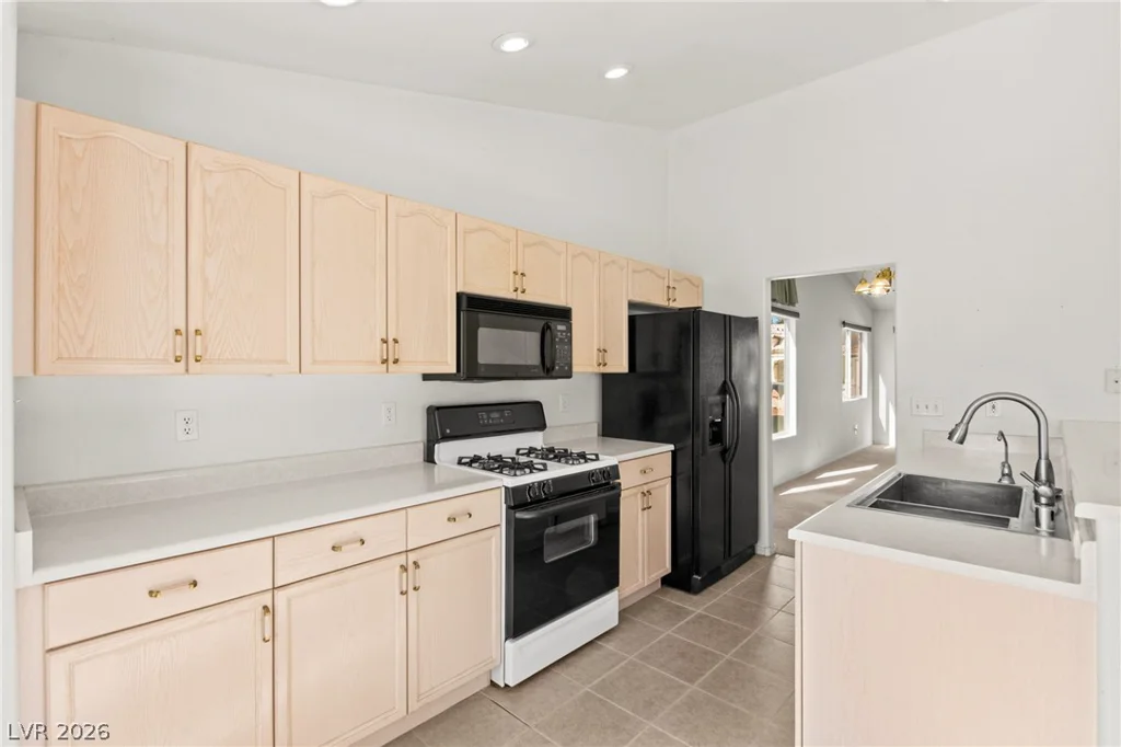 7625 Twisted Pine, Las Vegas, NV 89131