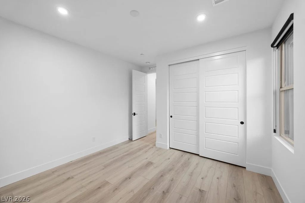 1944 Regal Bluff, Henderson, NV 89052