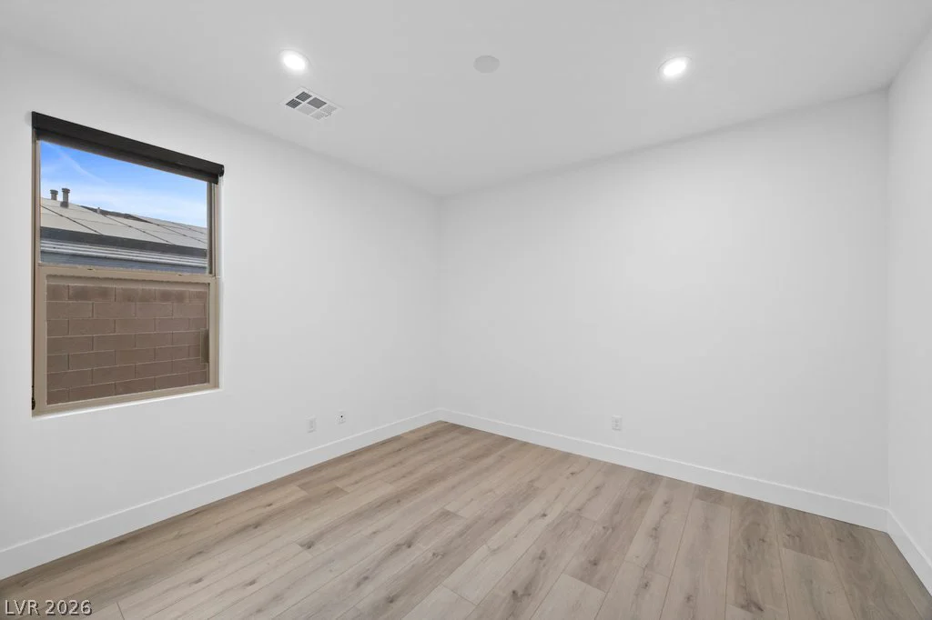 1944 Regal Bluff, Henderson, NV 89052