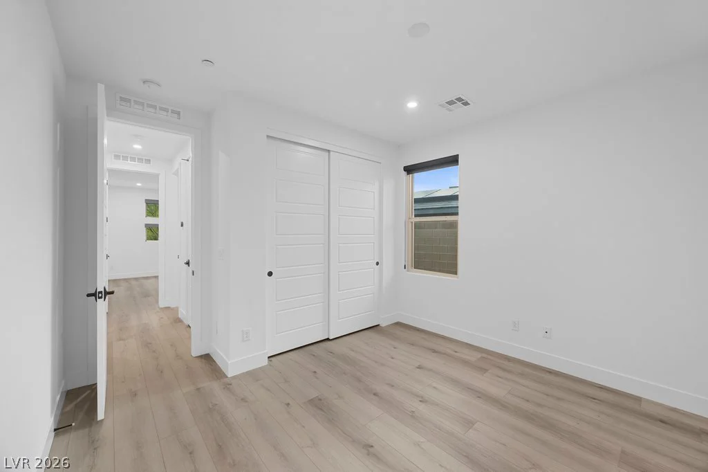 1944 Regal Bluff, Henderson, NV 89052