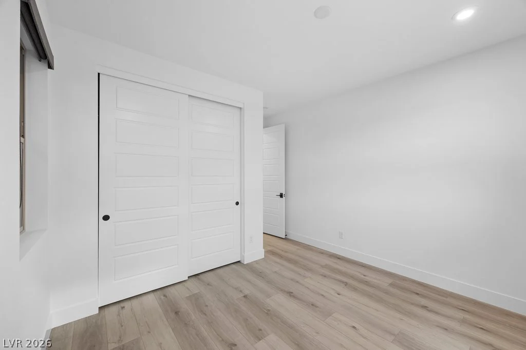 1944 Regal Bluff, Henderson, NV 89052