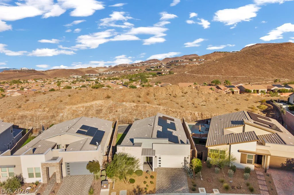 1944 Regal Bluff, Henderson, NV 89052