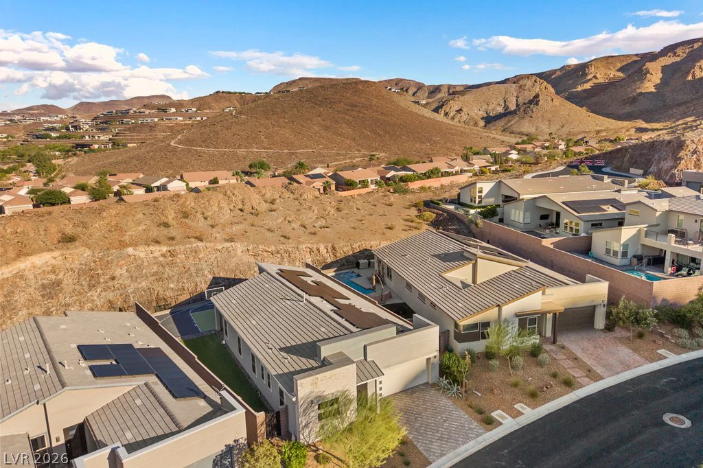 1944 Regal Bluff, Henderson, NV 89052