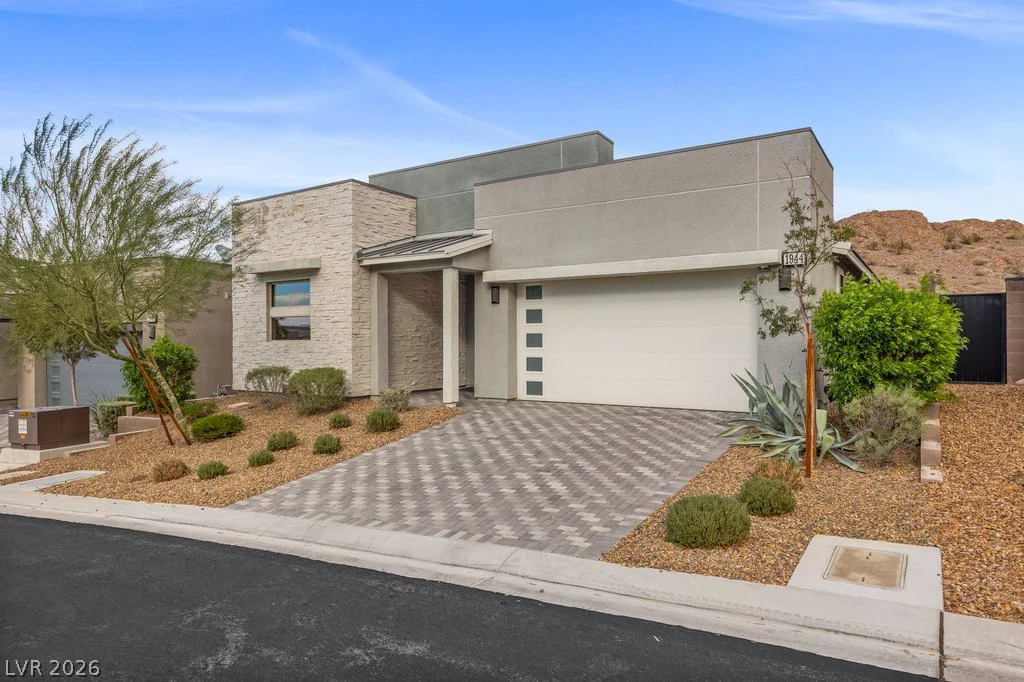 1944 Regal Bluff, Henderson, NV 89052