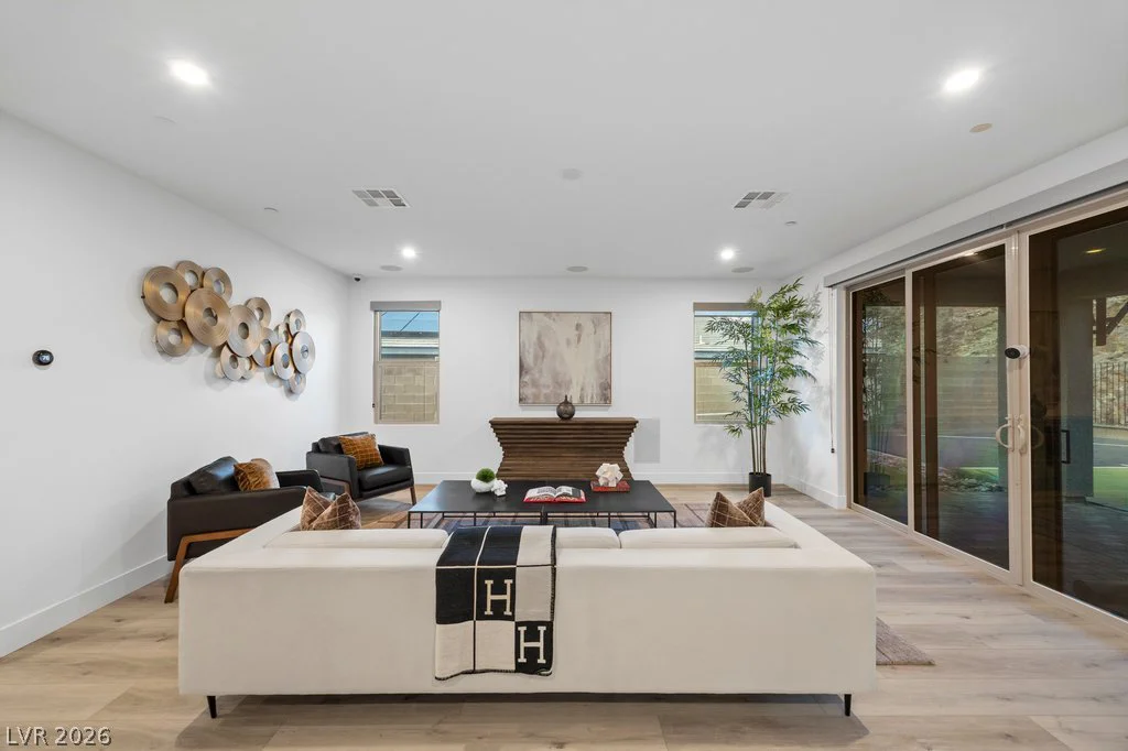 1944 Regal Bluff, Henderson, NV 89052