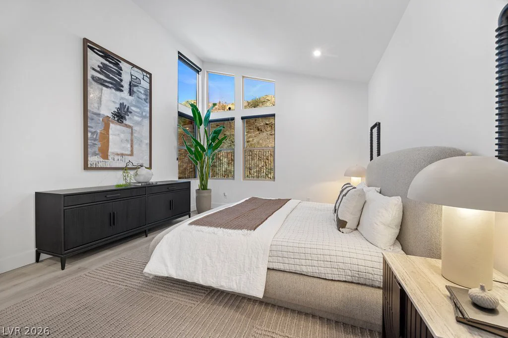 1944 Regal Bluff, Henderson, NV 89052
