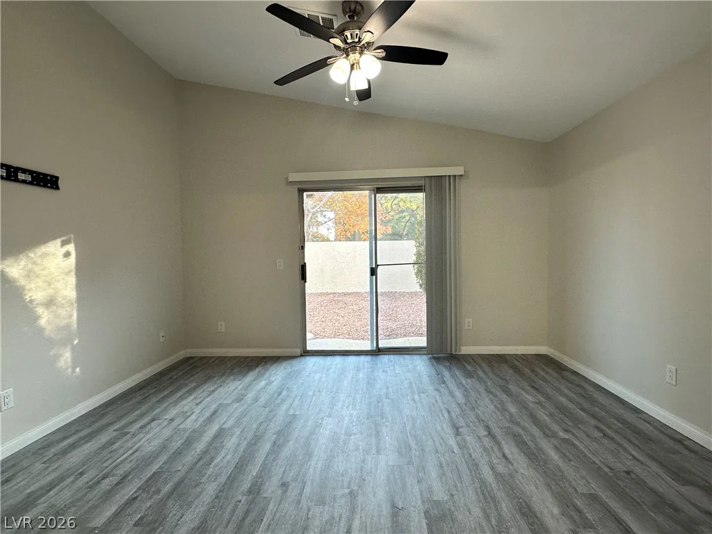 8001 Hesperides, Las Vegas, NV 89131