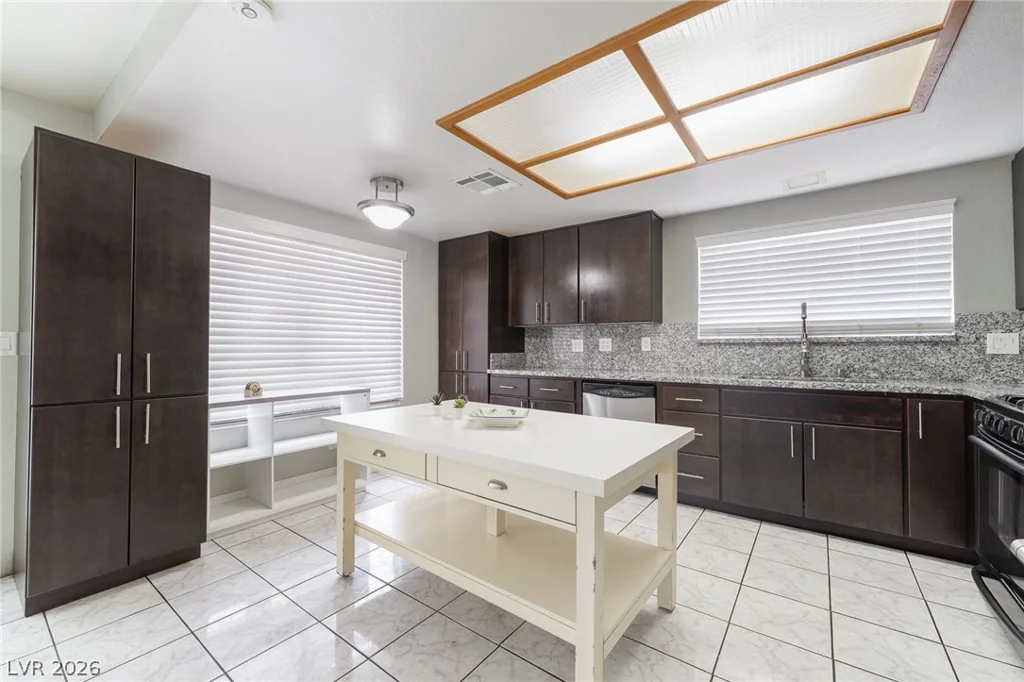 4779 Yorkfield, Las Vegas, NV 89147