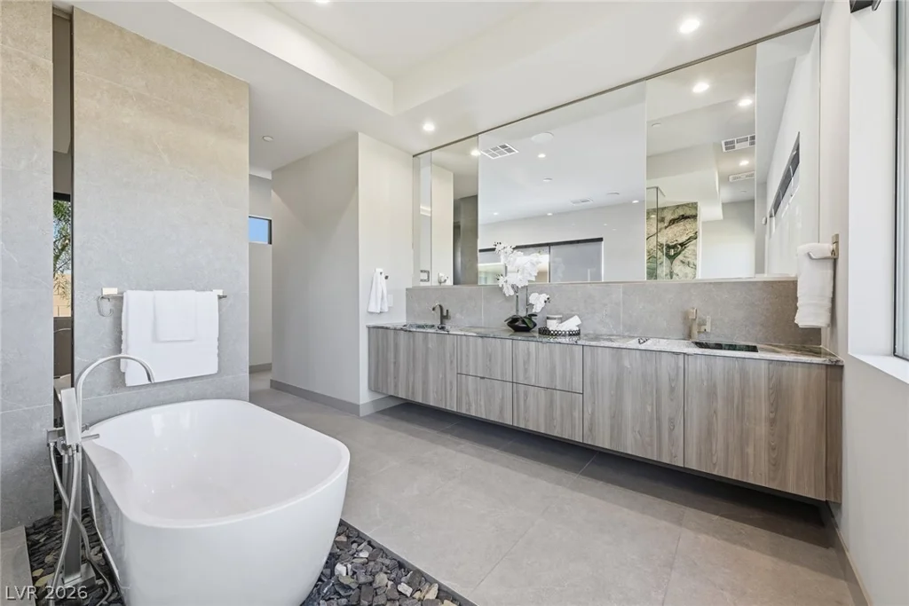 3510 Cosima, Las Vegas, NV 89120