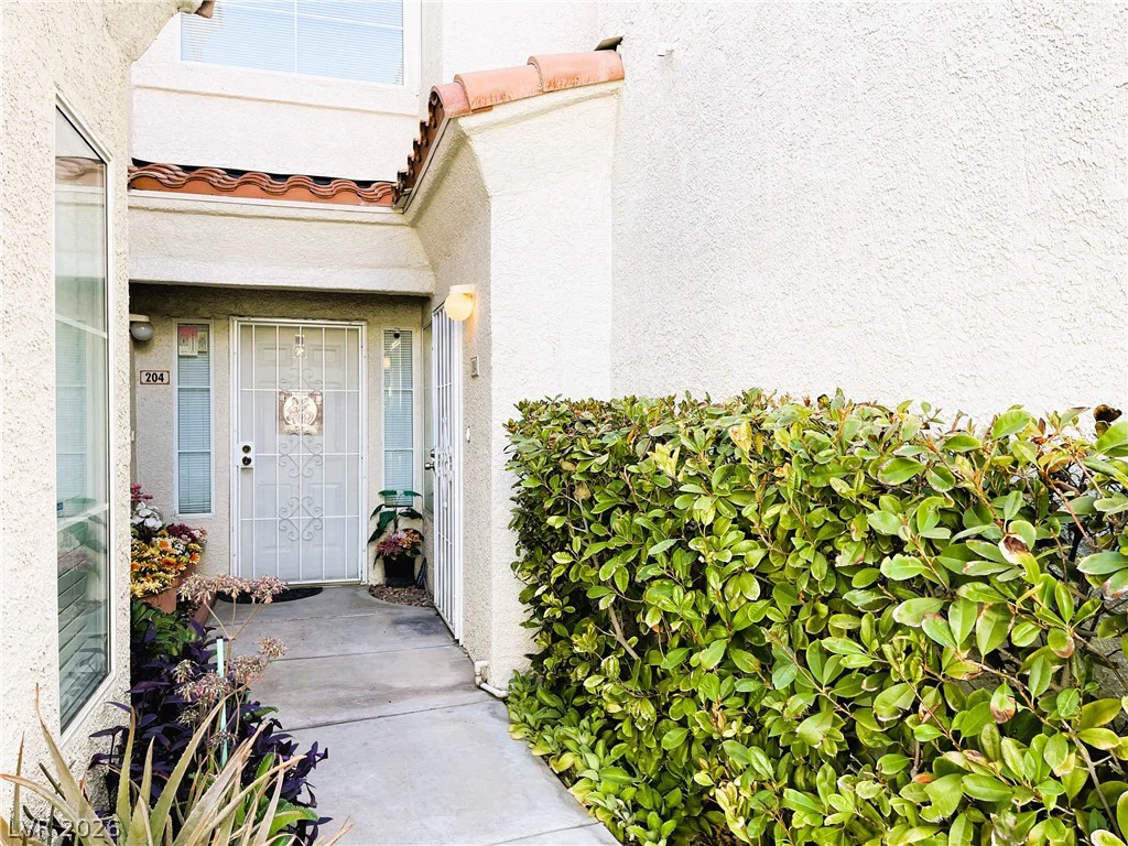 6820 San Ricardo, Las Vegas, NV 89146