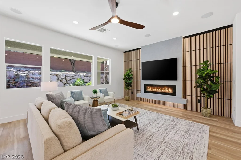 65 Twilight Rose, Las Vegas, NV 89138