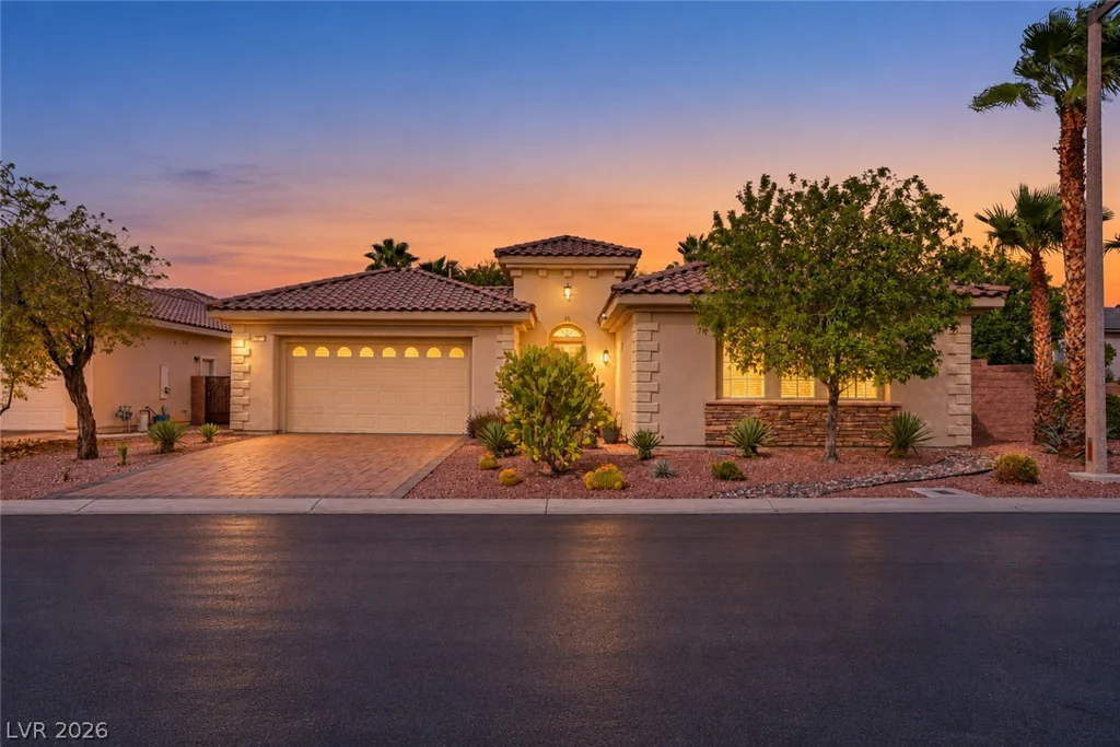 65 Twilight Rose, Las Vegas, NV 89138