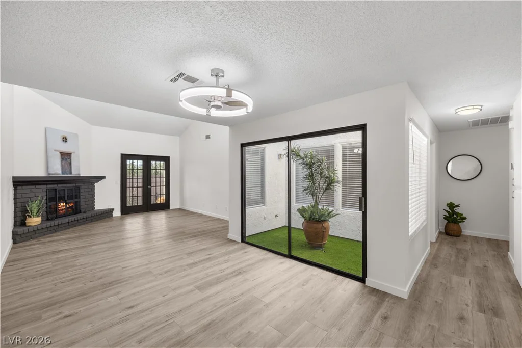 1863 Camino Verde, Las Vegas, NV 89119