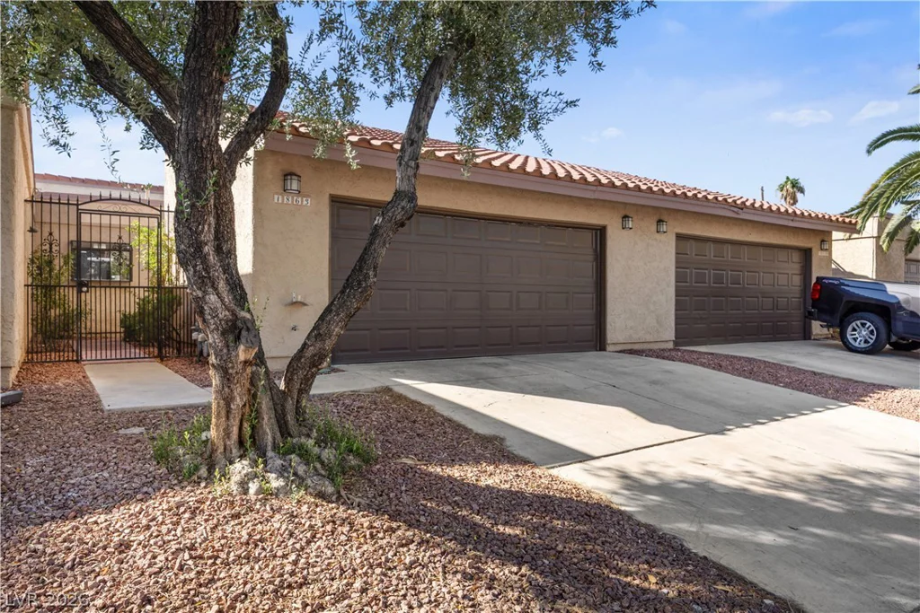 1863 Camino Verde, Las Vegas, NV 89119