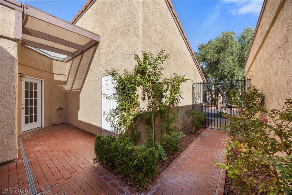 1863 Camino Verde, Las Vegas, NV 89119