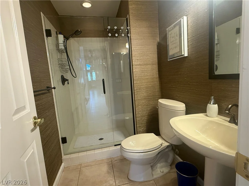 10008 Laurel Springs, Las Vegas, NV 89134