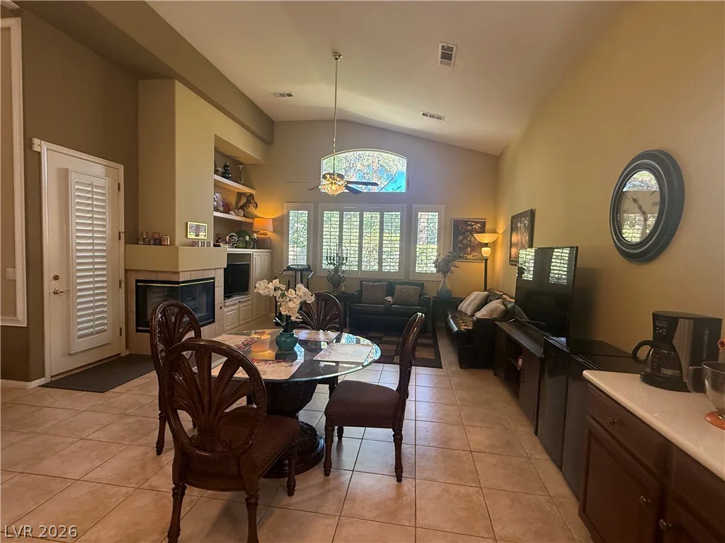 10008 Laurel Springs, Las Vegas, NV 89134