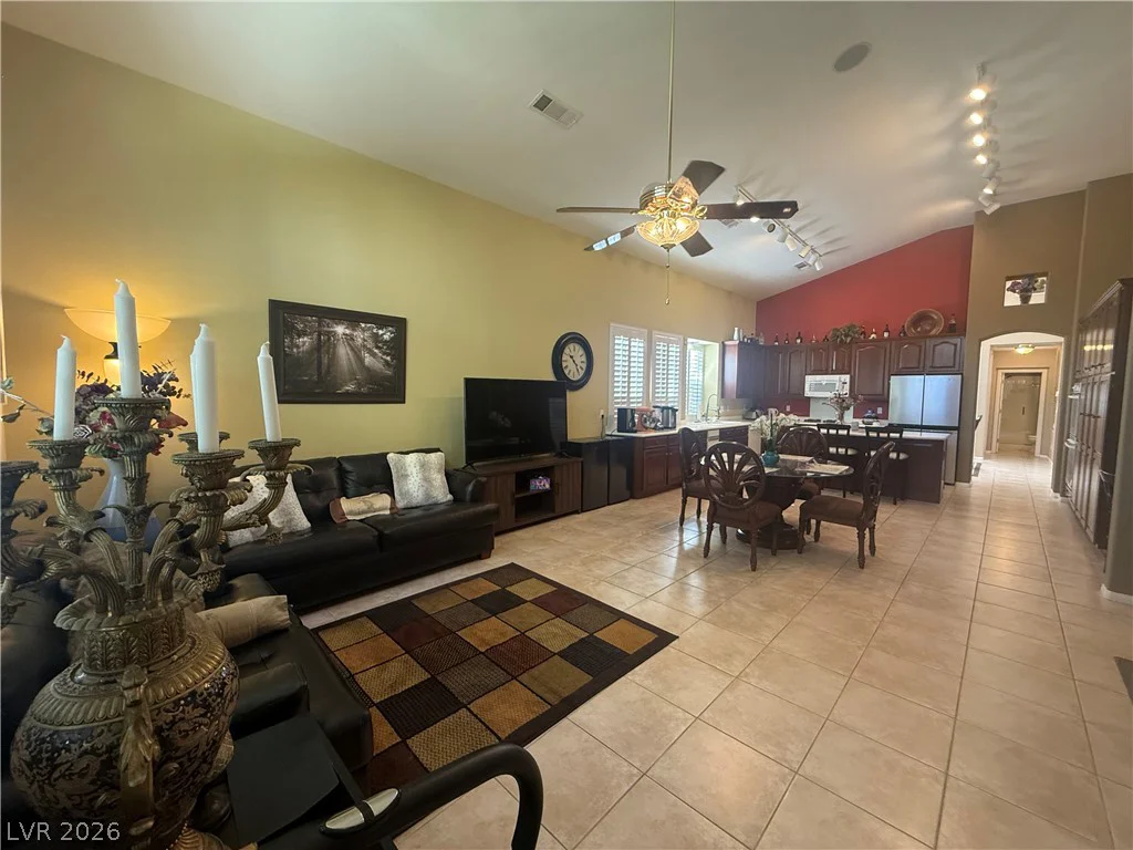 10008 Laurel Springs, Las Vegas, NV 89134