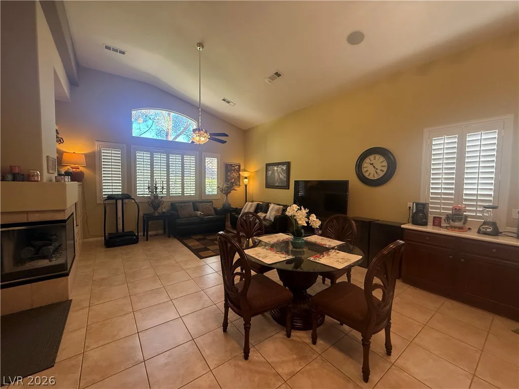 10008 Laurel Springs, Las Vegas, NV 89134