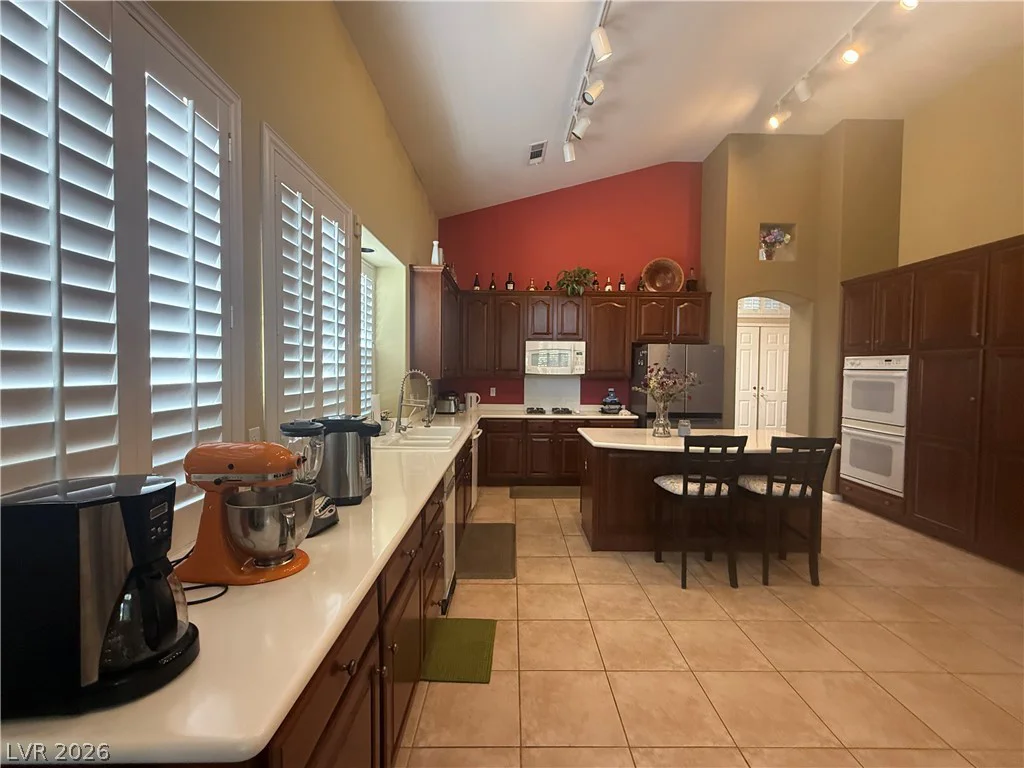 10008 Laurel Springs, Las Vegas, NV 89134
