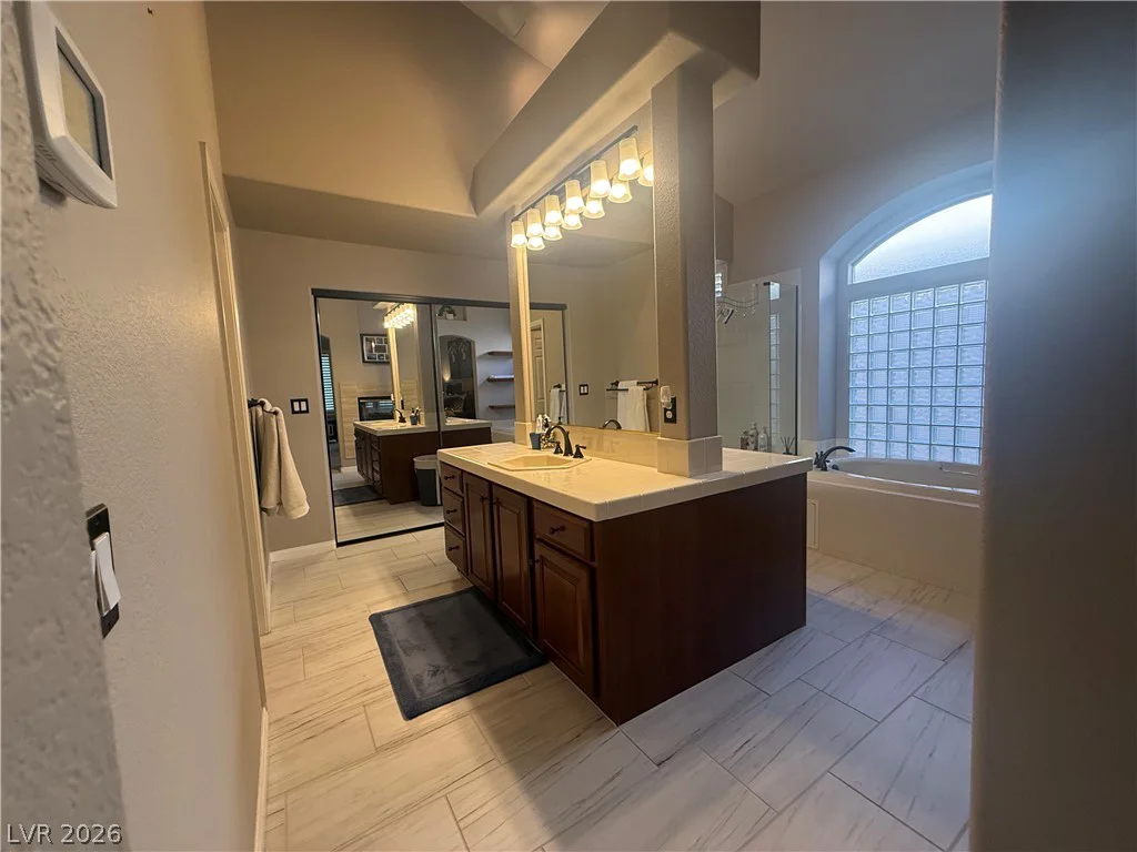 10008 Laurel Springs, Las Vegas, NV 89134
