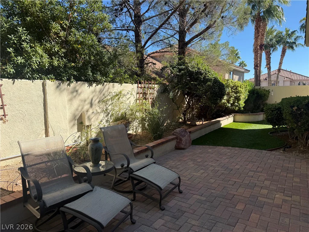 10008 Laurel Springs, Las Vegas, NV 89134