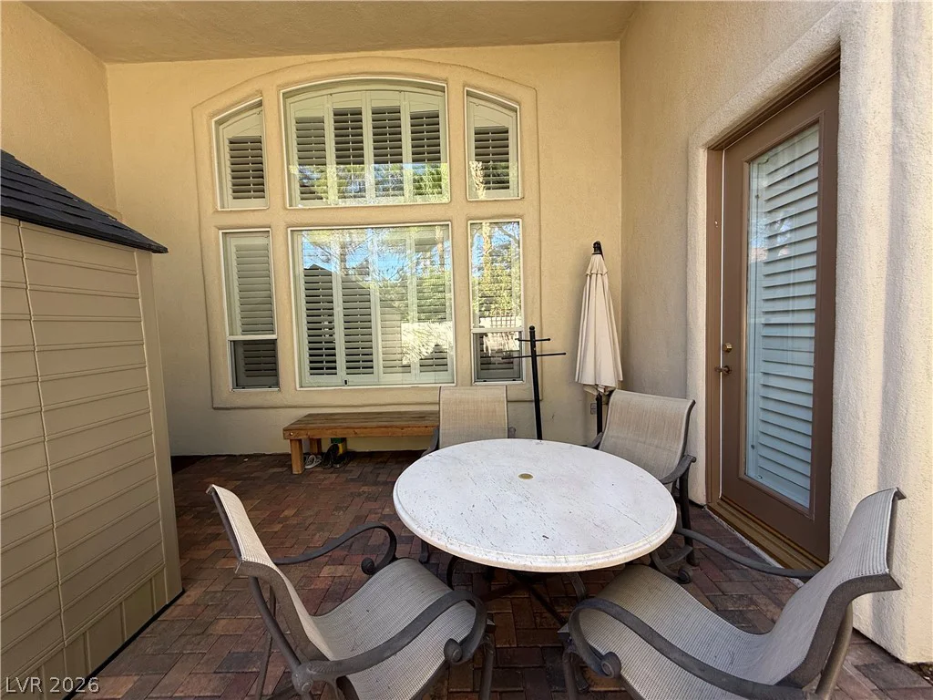 10008 Laurel Springs, Las Vegas, NV 89134