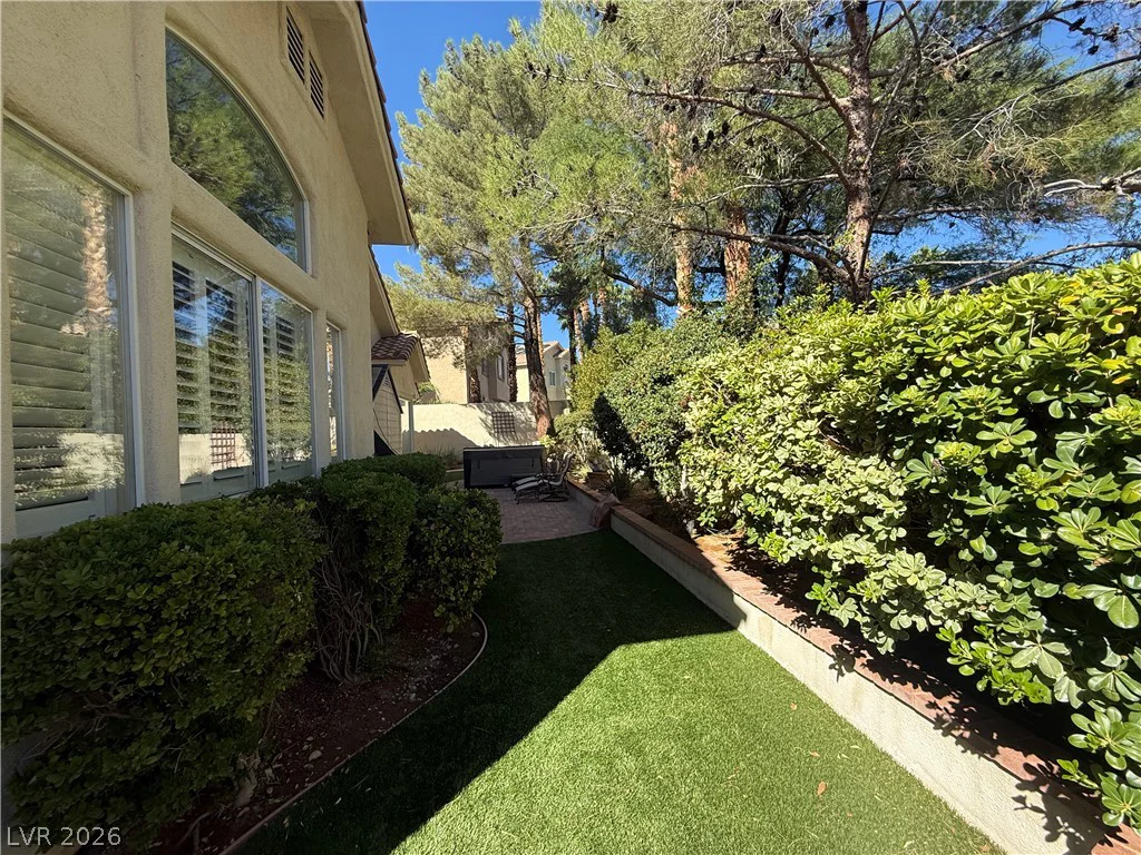 10008 Laurel Springs, Las Vegas, NV 89134