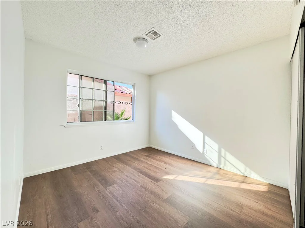 4064 Spitze, Las Vegas, NV 89103