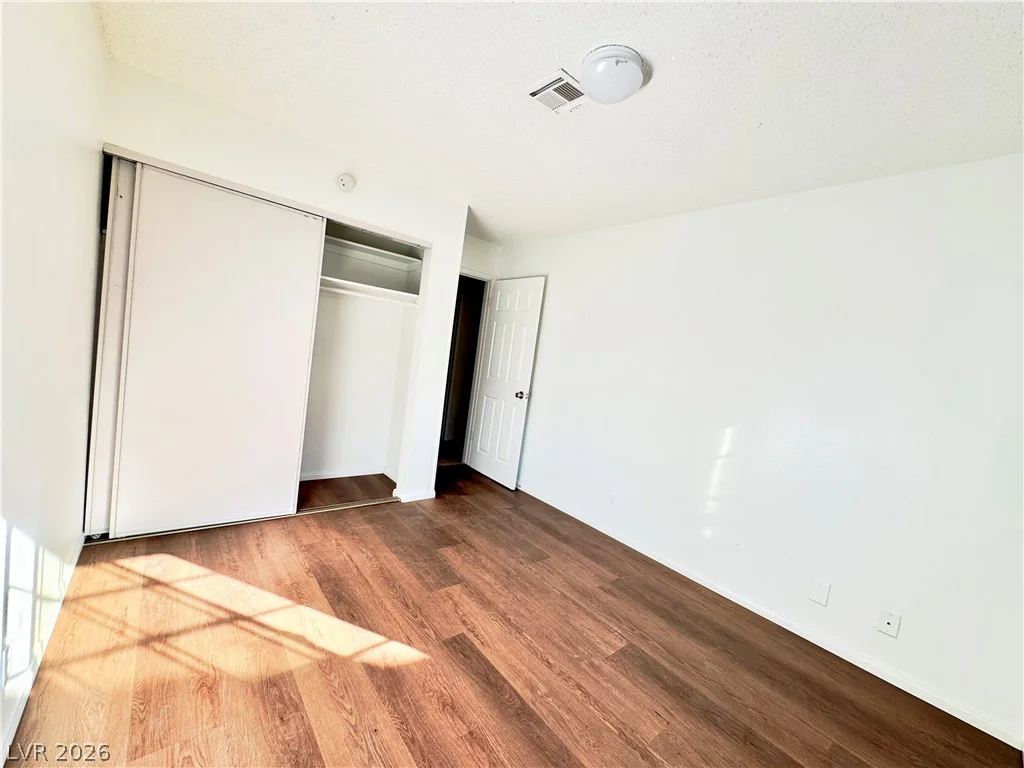 4064 Spitze, Las Vegas, NV 89103