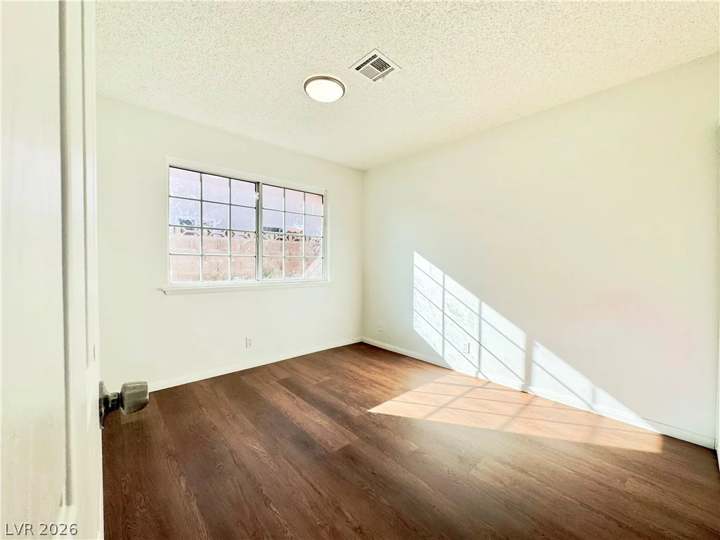 4064 Spitze, Las Vegas, NV 89103