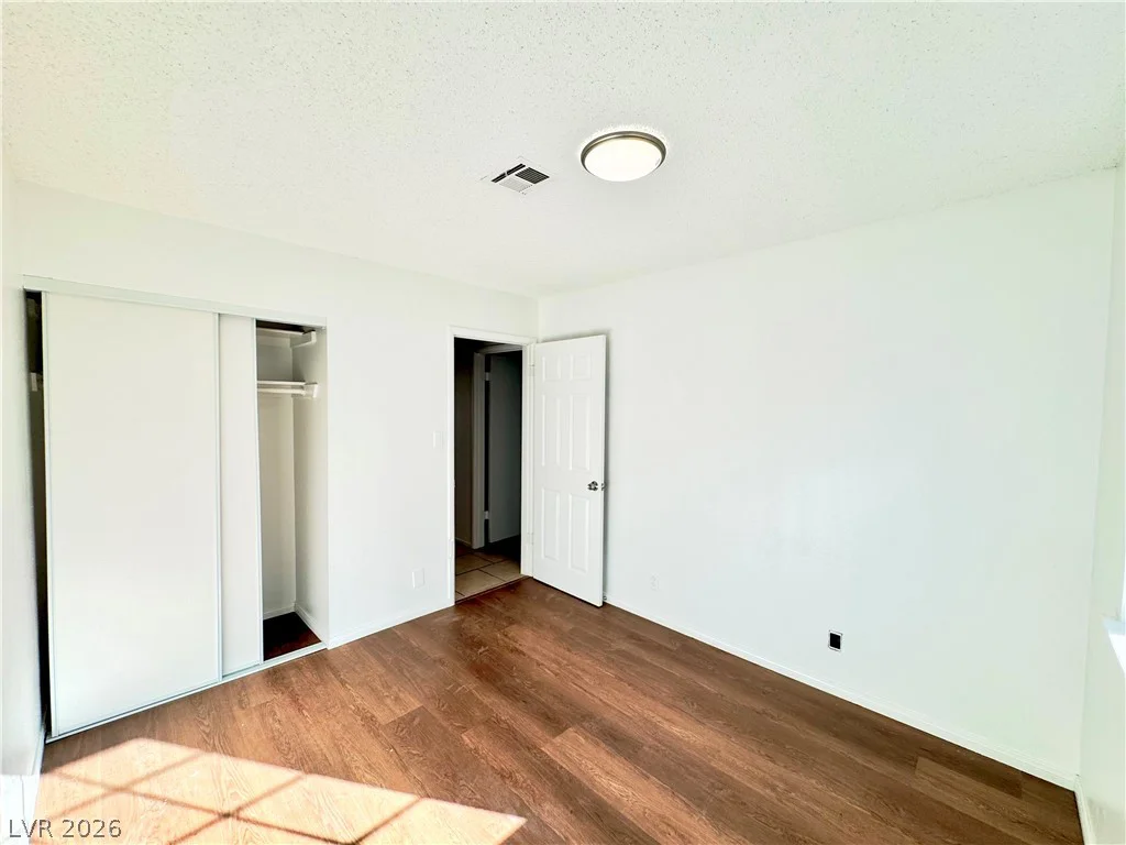 4064 Spitze, Las Vegas, NV 89103