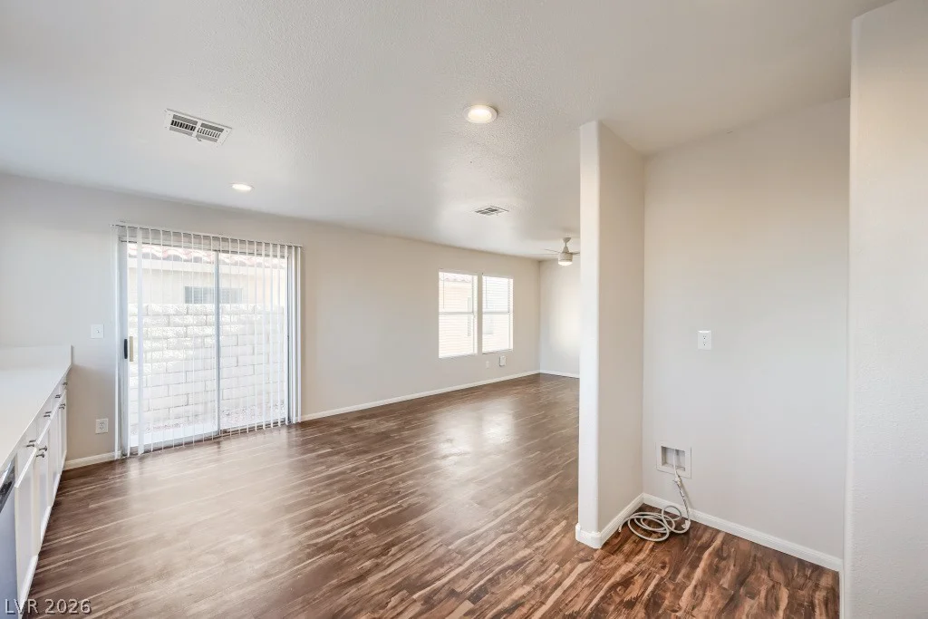 7940 Willow Pines, Las Vegas, NV 89143