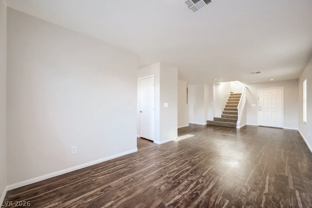 7940 Willow Pines, Las Vegas, NV 89143