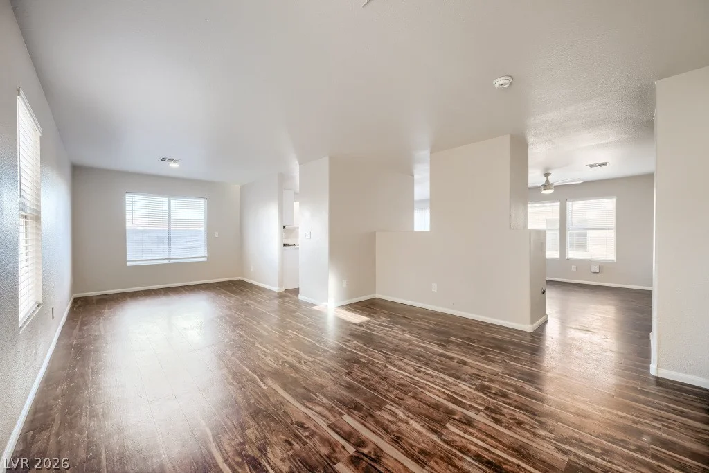 7940 Willow Pines, Las Vegas, NV 89143