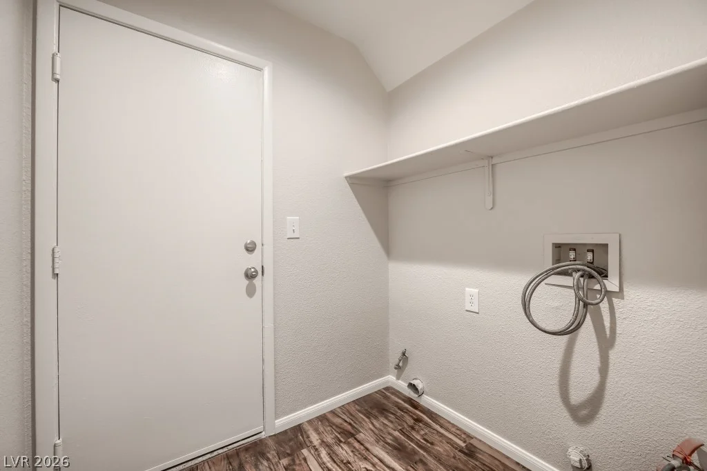 7940 Willow Pines, Las Vegas, NV 89143