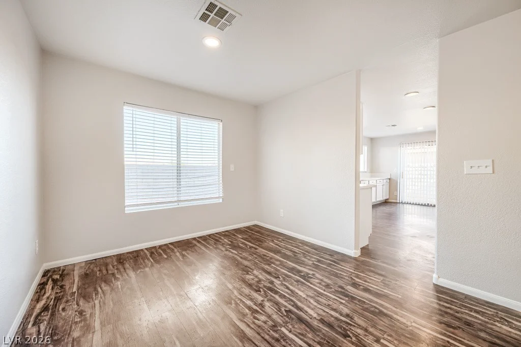 7940 Willow Pines, Las Vegas, NV 89143