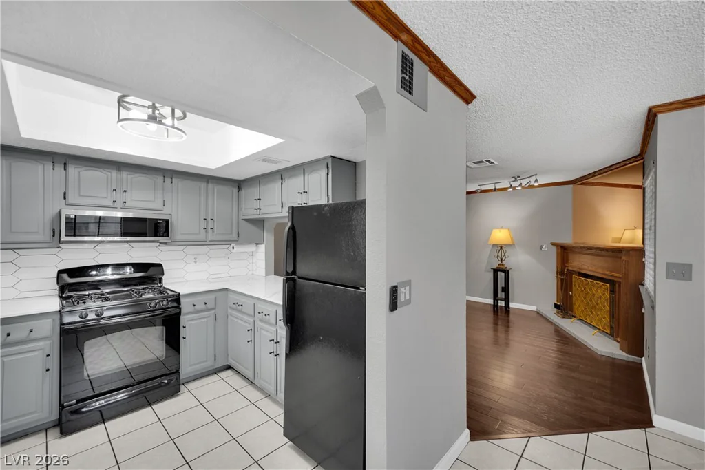 5075 Eldora, Las Vegas, NV 89146