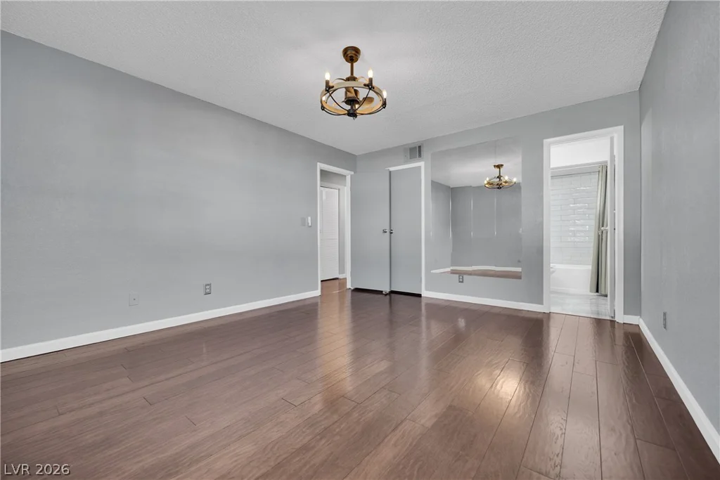 5075 Eldora, Las Vegas, NV 89146
