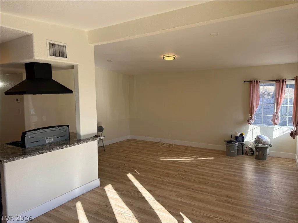 209 Stanford, Las Vegas, NV 89107