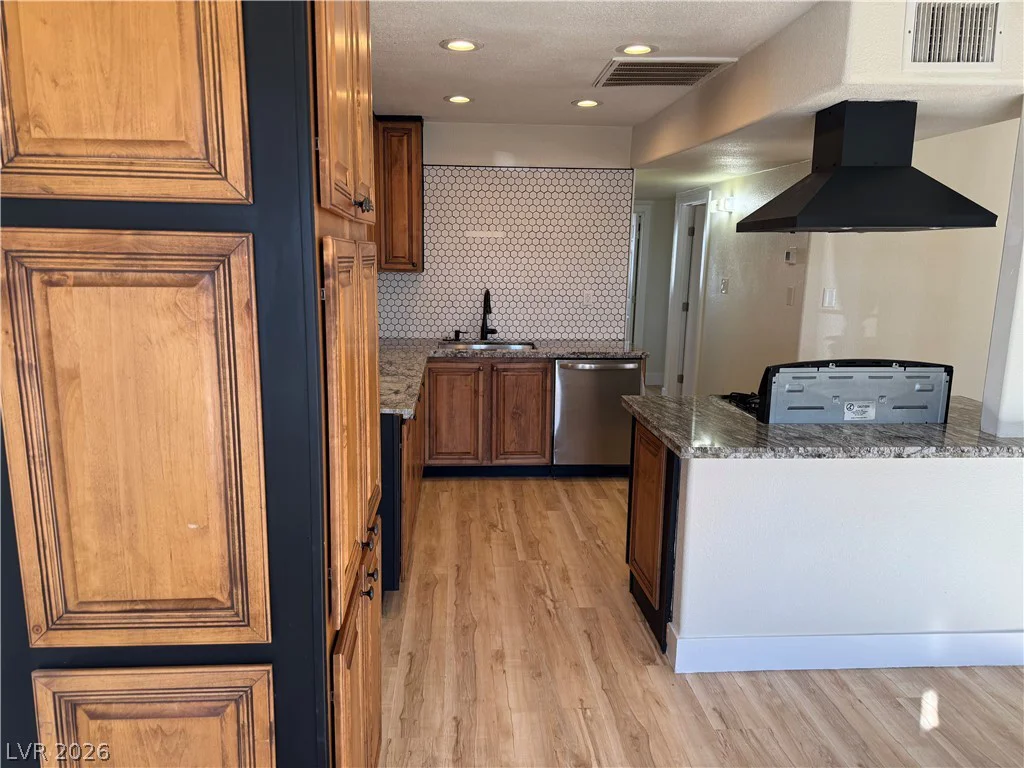 209 Stanford, Las Vegas, NV 89107