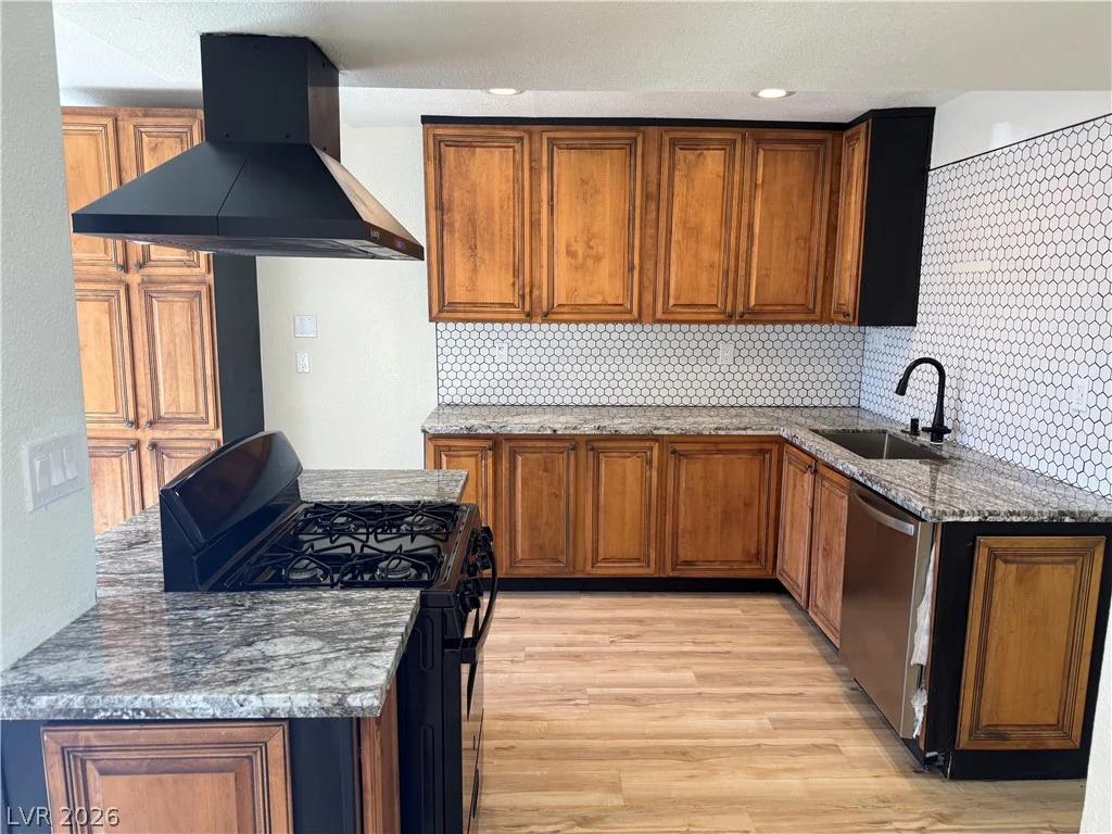 209 Stanford, Las Vegas, NV 89107