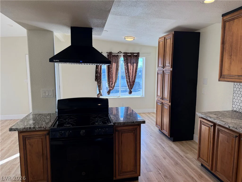 209 Stanford, Las Vegas, NV 89107