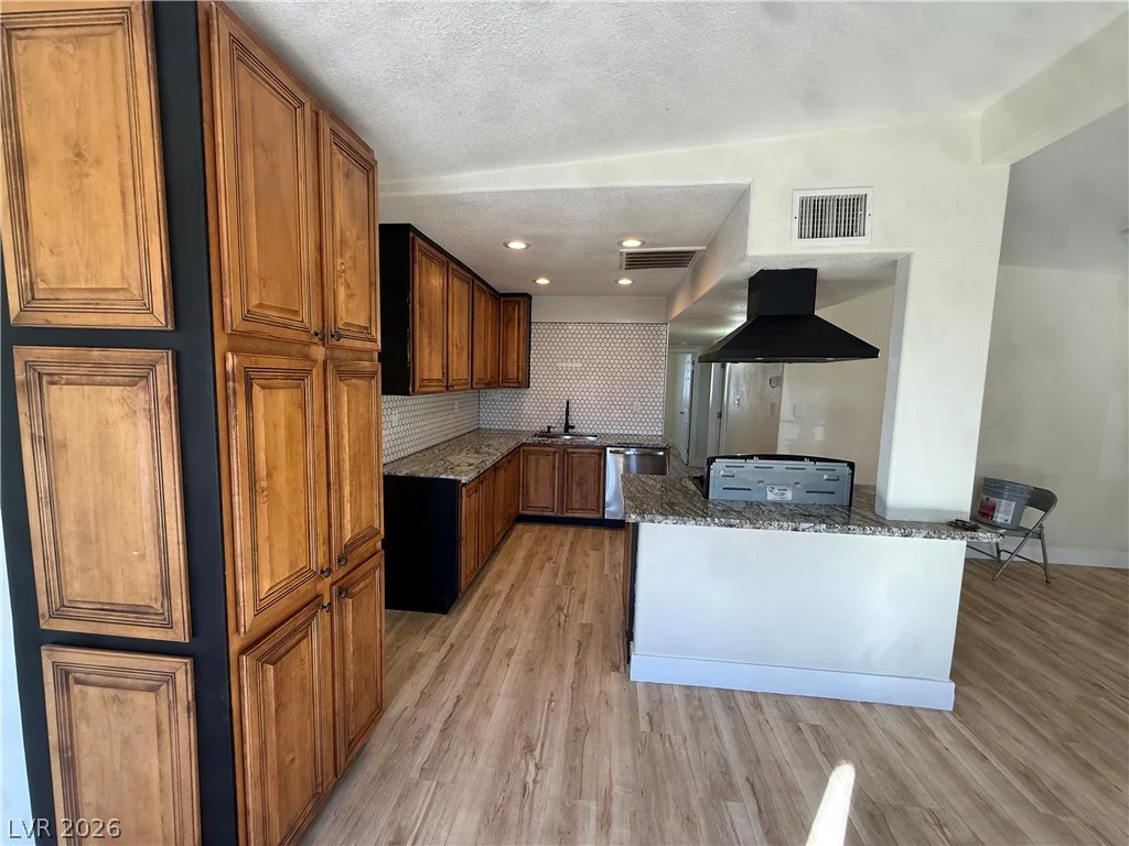 209 Stanford, Las Vegas, NV 89107