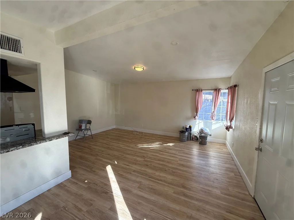 209 Stanford, Las Vegas, NV 89107