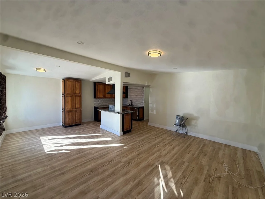 209 Stanford, Las Vegas, NV 89107