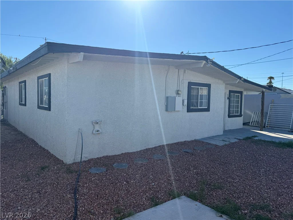 209 Stanford, Las Vegas, NV 89107