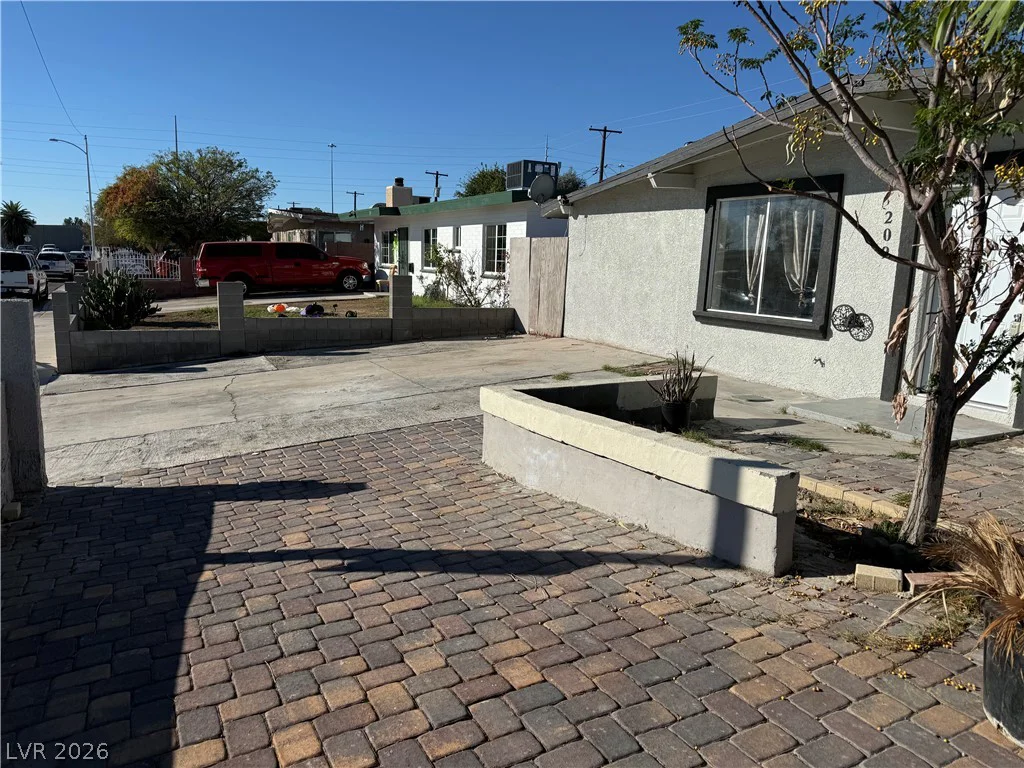 209 Stanford, Las Vegas, NV 89107